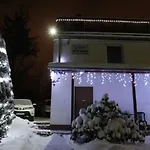 Apartmán Kameralny Z Oddzielnym Wejsciem- Blisko Pkp